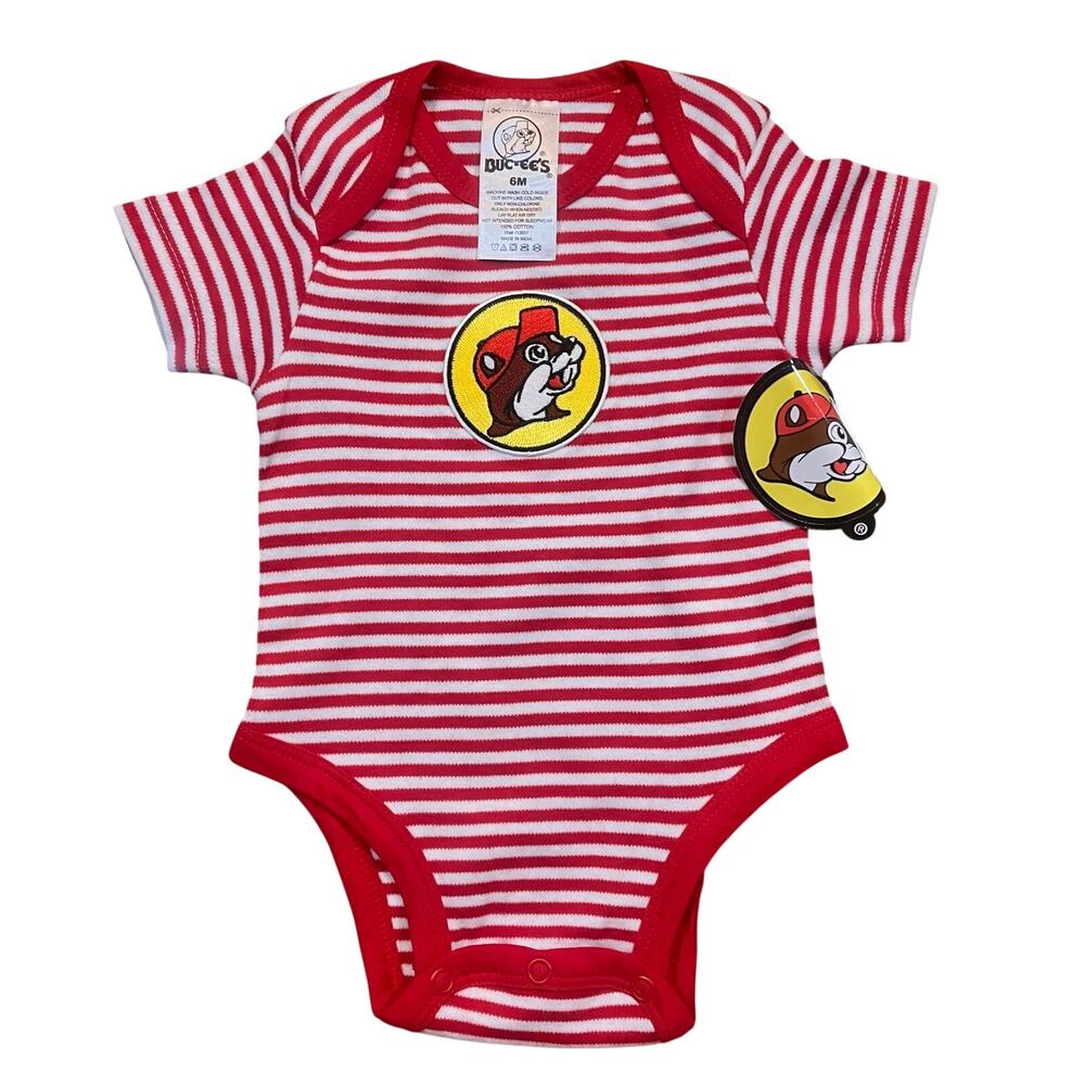 NWT Buc-ee’s Red Stripe Baby Onesie 6M Beaver Logo Bodysuit Texas Souvenir‎ Cute